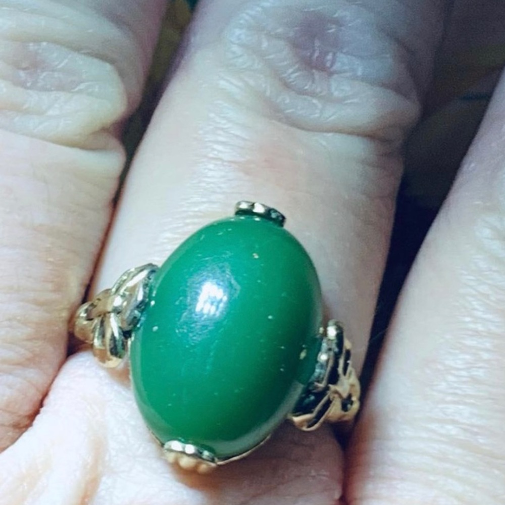 Antique jade-like goldstone ring